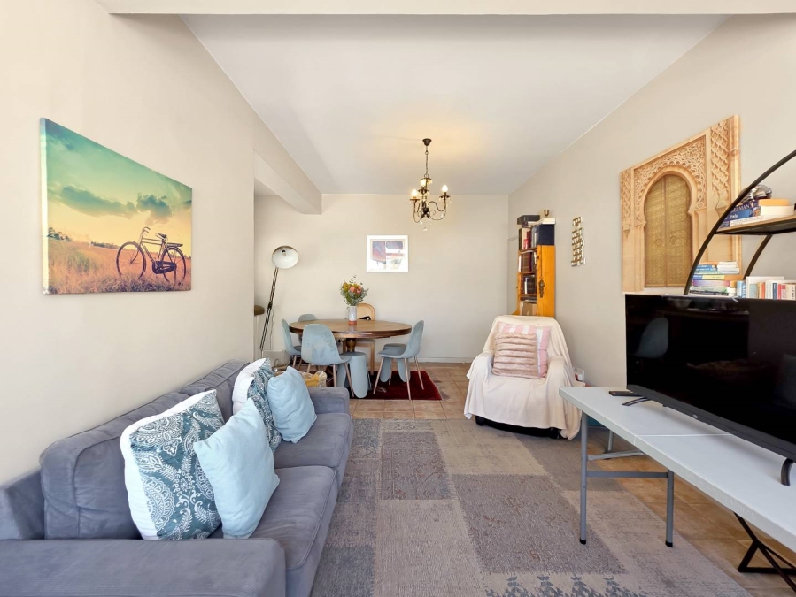 2 Bedroom Property for Sale in Sea Point Western Cape